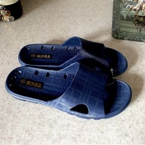 New with tags, TECS shoes